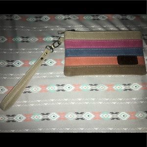 Lecxci wristlet